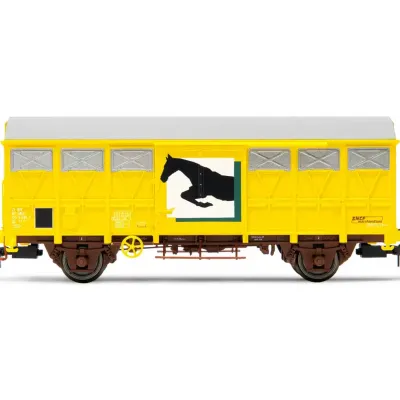 Wagon couvert 2 essieux jaunes transport chevaux